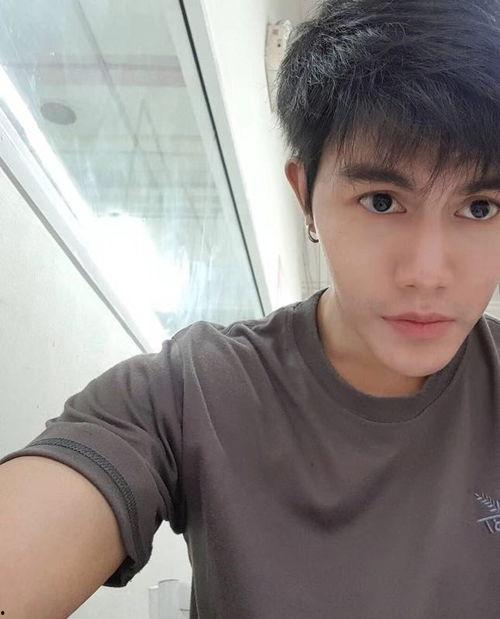 宜宾网红男博主吃瓜,揭秘网络热点背后的故事  第3张