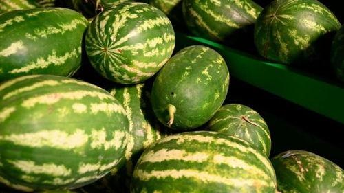 静安网红吃瓜事件视频曝光  第2张